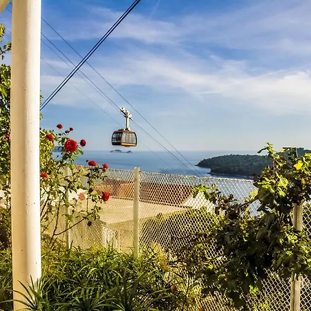 아파트먼트 테오 두브로브니크