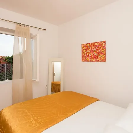 아파트먼트 테오 *